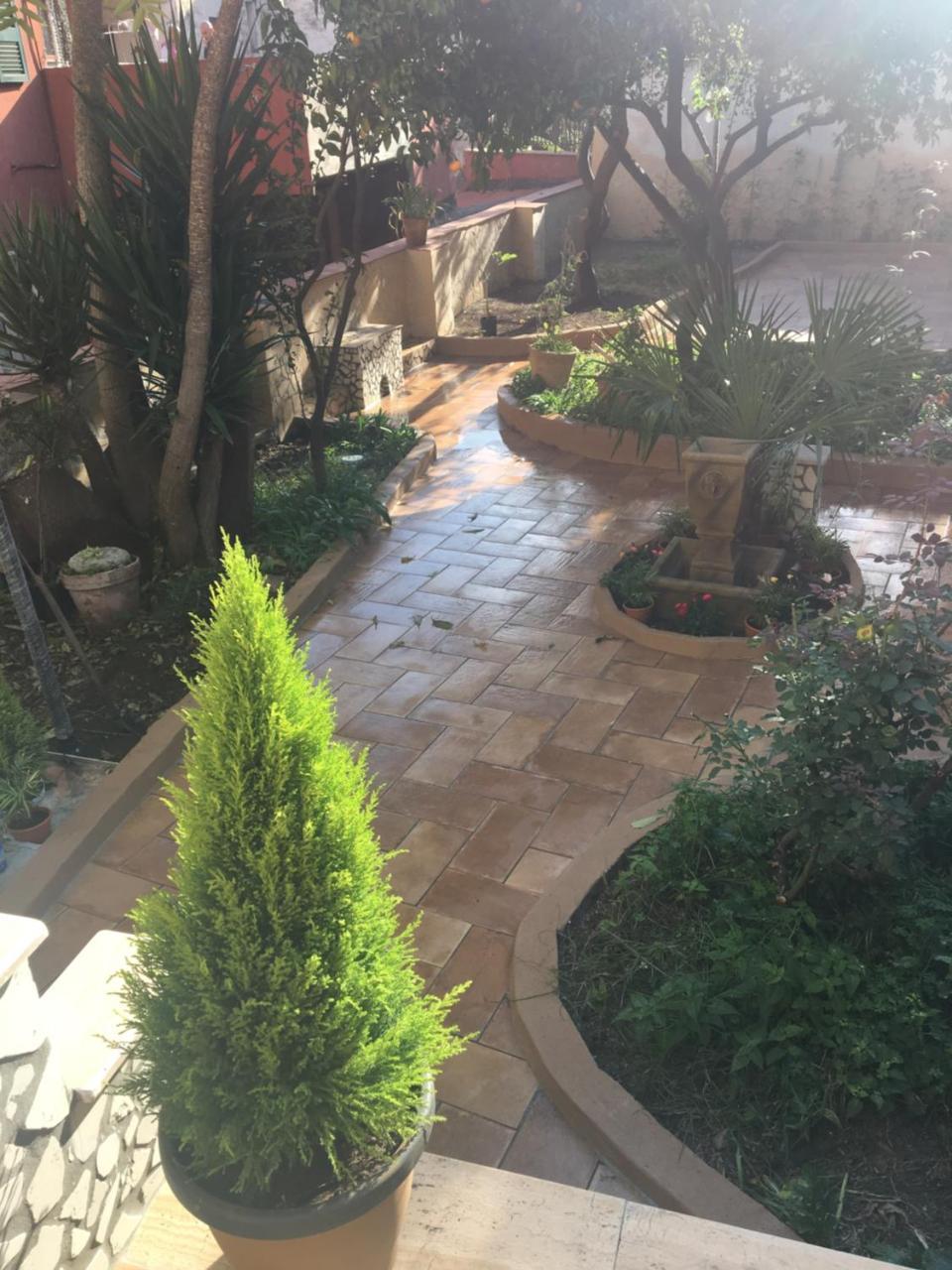 Il Giardino Di Daphne Bed & Breakfast เนเปิลส์ ภายนอก รูปภาพ